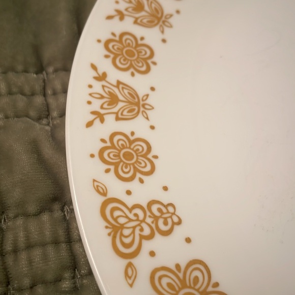 Vintage CORELLE Butterfly Pattern Golden Tan & White Dinner Plate 1 Piece - Picture 2 of 7